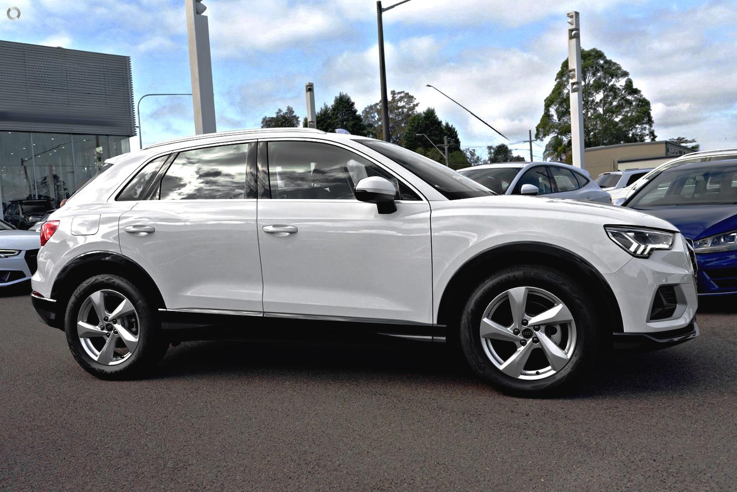 Image about Audi Q3 35 TFSI S tronic
