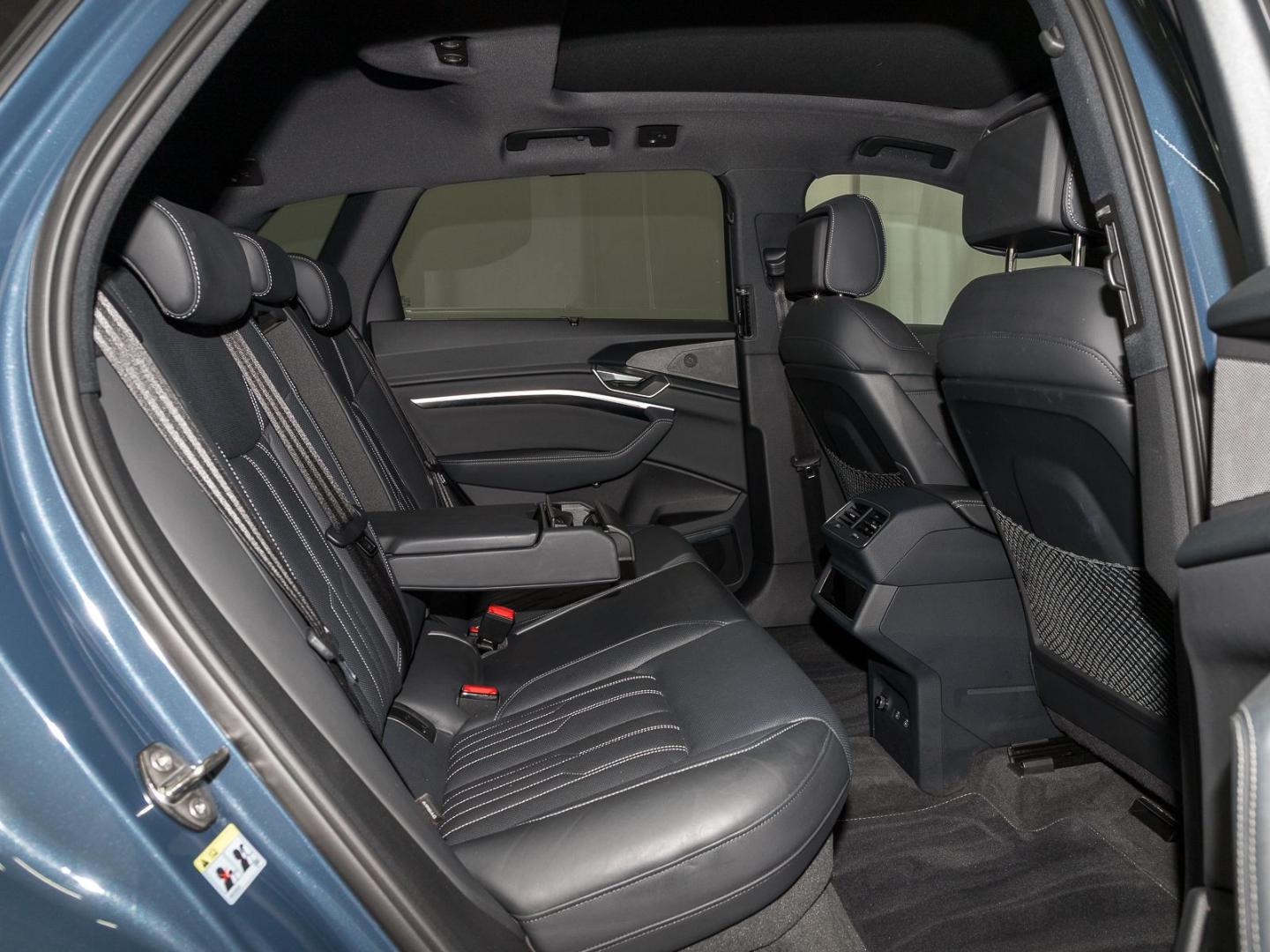 Image about Audi Q8 e-tron S line 55 e-tron quattro
