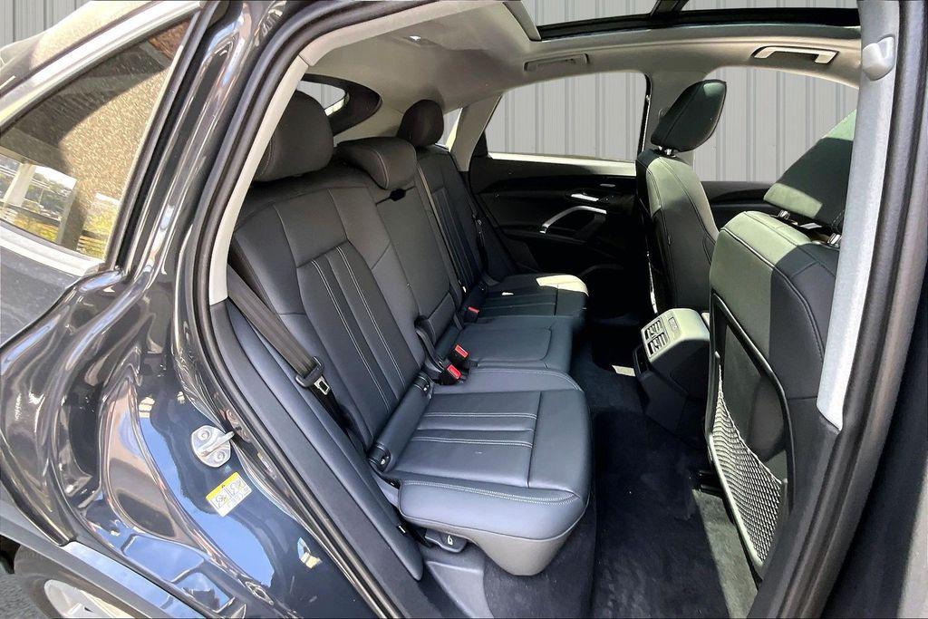 2025 Audi Q5 Sportback Premium Plus - Photo 10