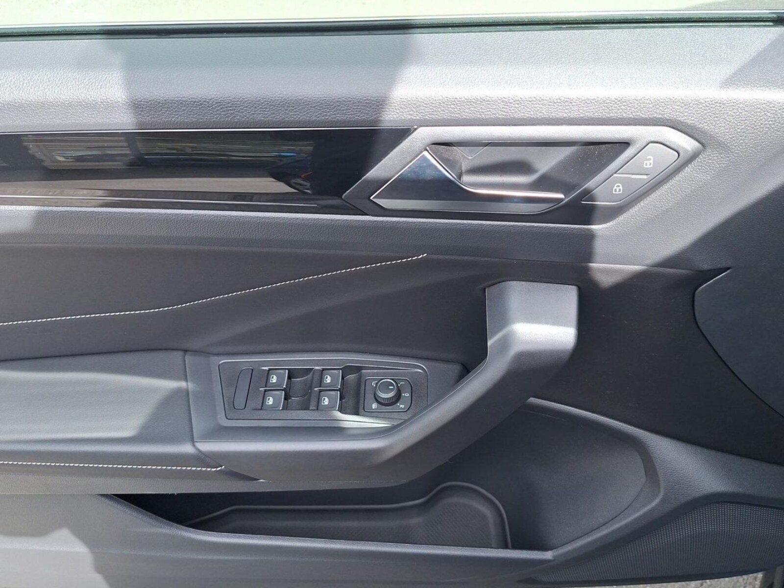 Volkswagen T-Roc Cabriolet – Bild 8