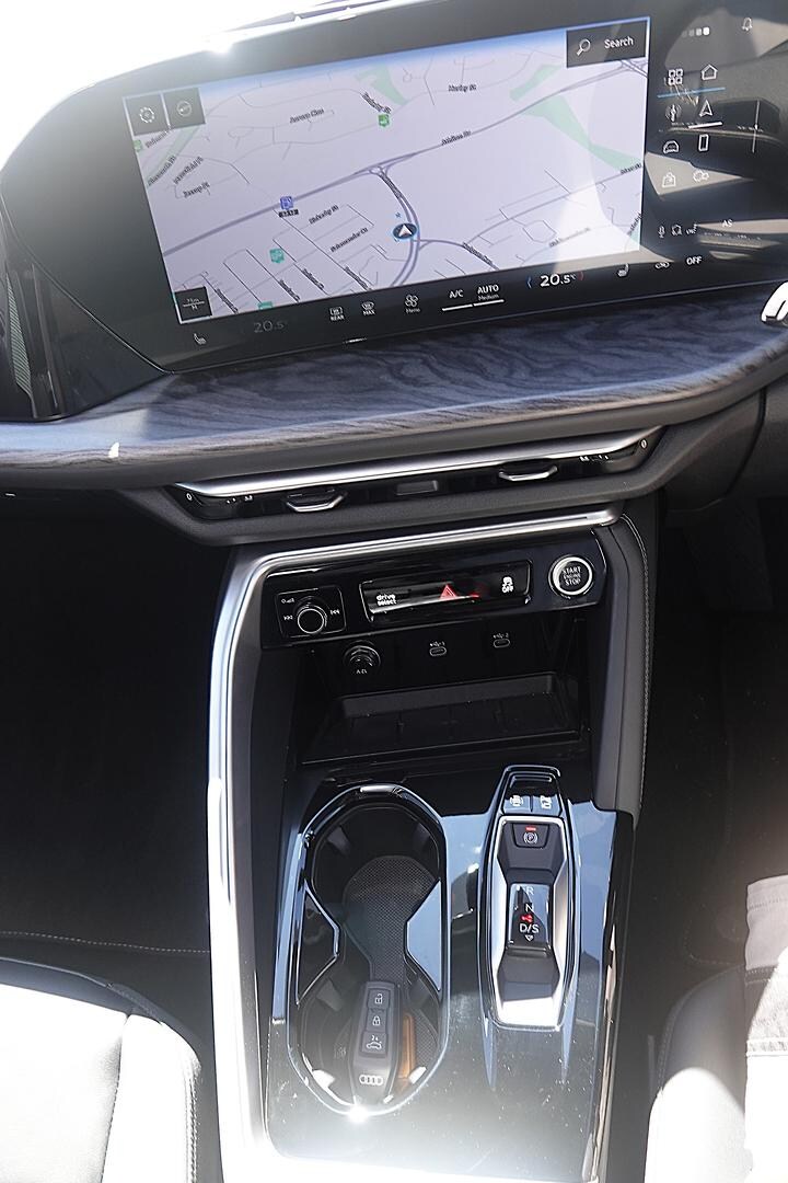 Image about Audi Q5 SUV TFSI 150 kW