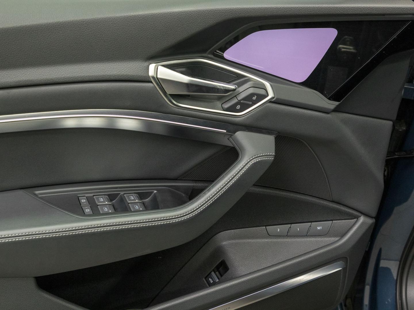 Image about Audi Q8 e-tron S line 55 e-tron quattro