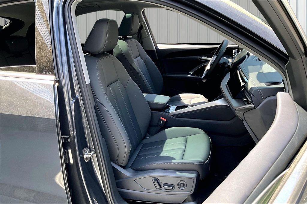 2025 Audi Q5 Sportback Premium Plus - Photo 11