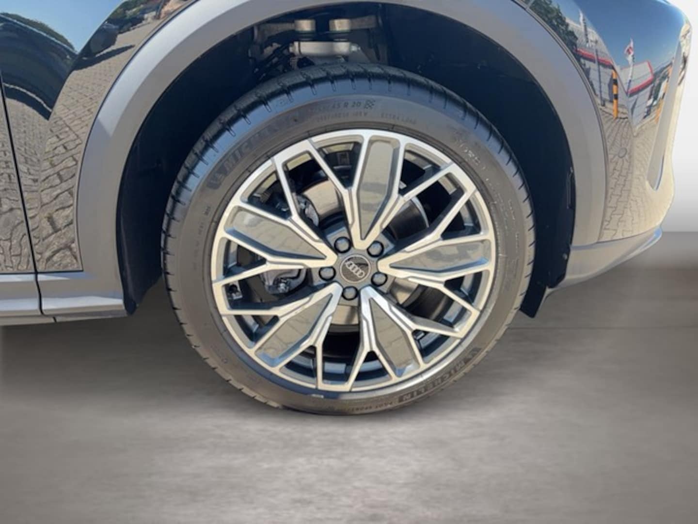 Bild über Audi Q5 SUV TFSI 150 kW S tronic - für weitere Informationen kontaktieren Sie den Audi Partner