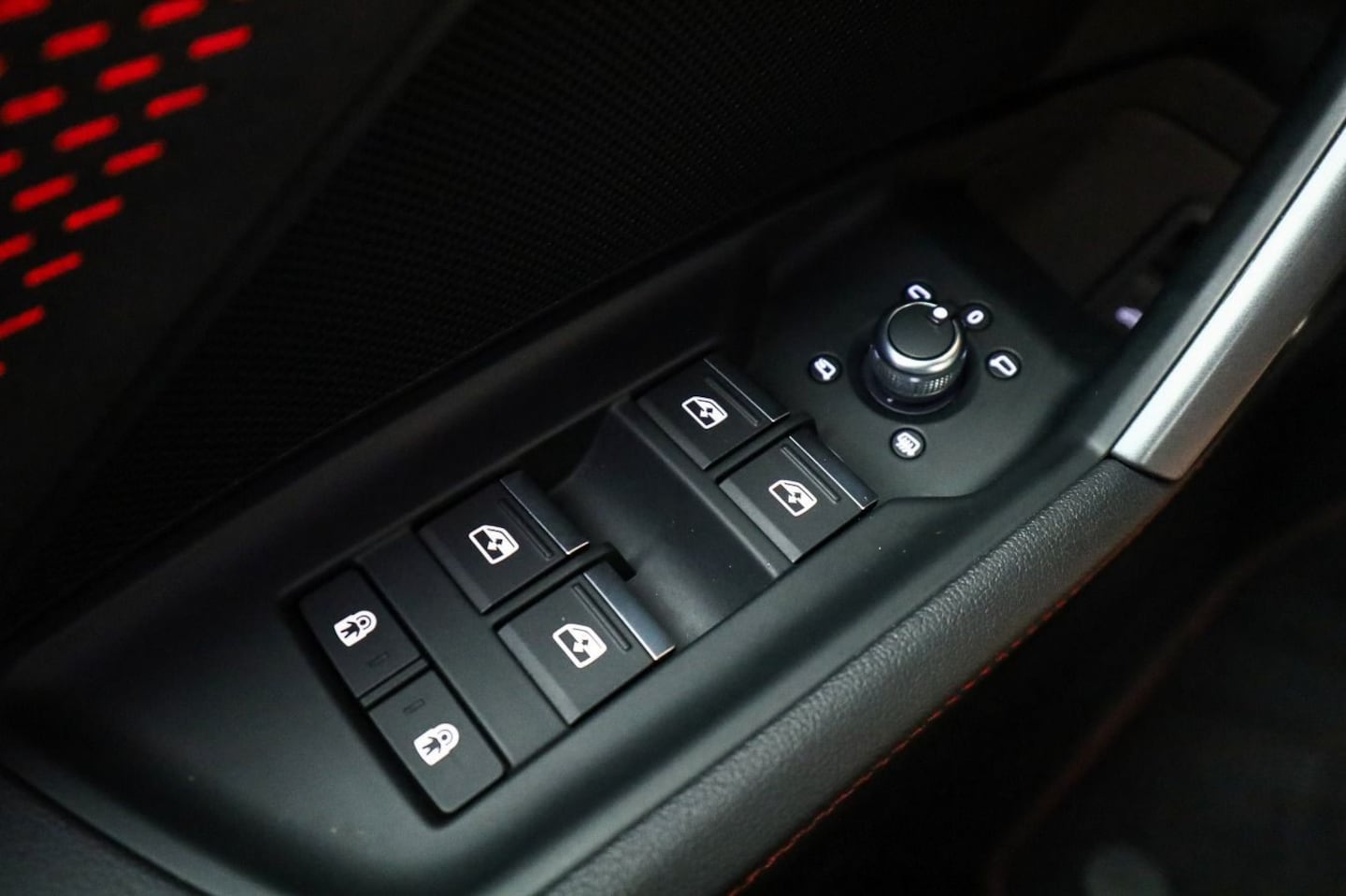 Bild über Audi S3 Limousine TFSI quattro S tronic - für weitere Informationen kontaktieren Sie den Audi Partner