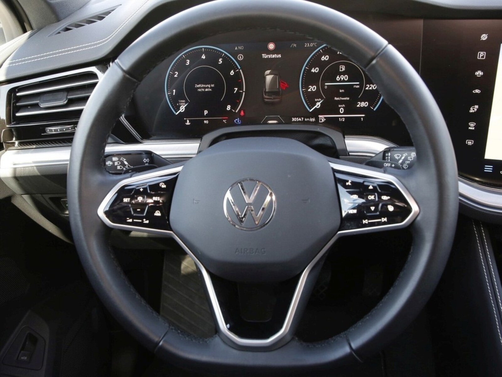 Volkswagen Touareg – Bild 17