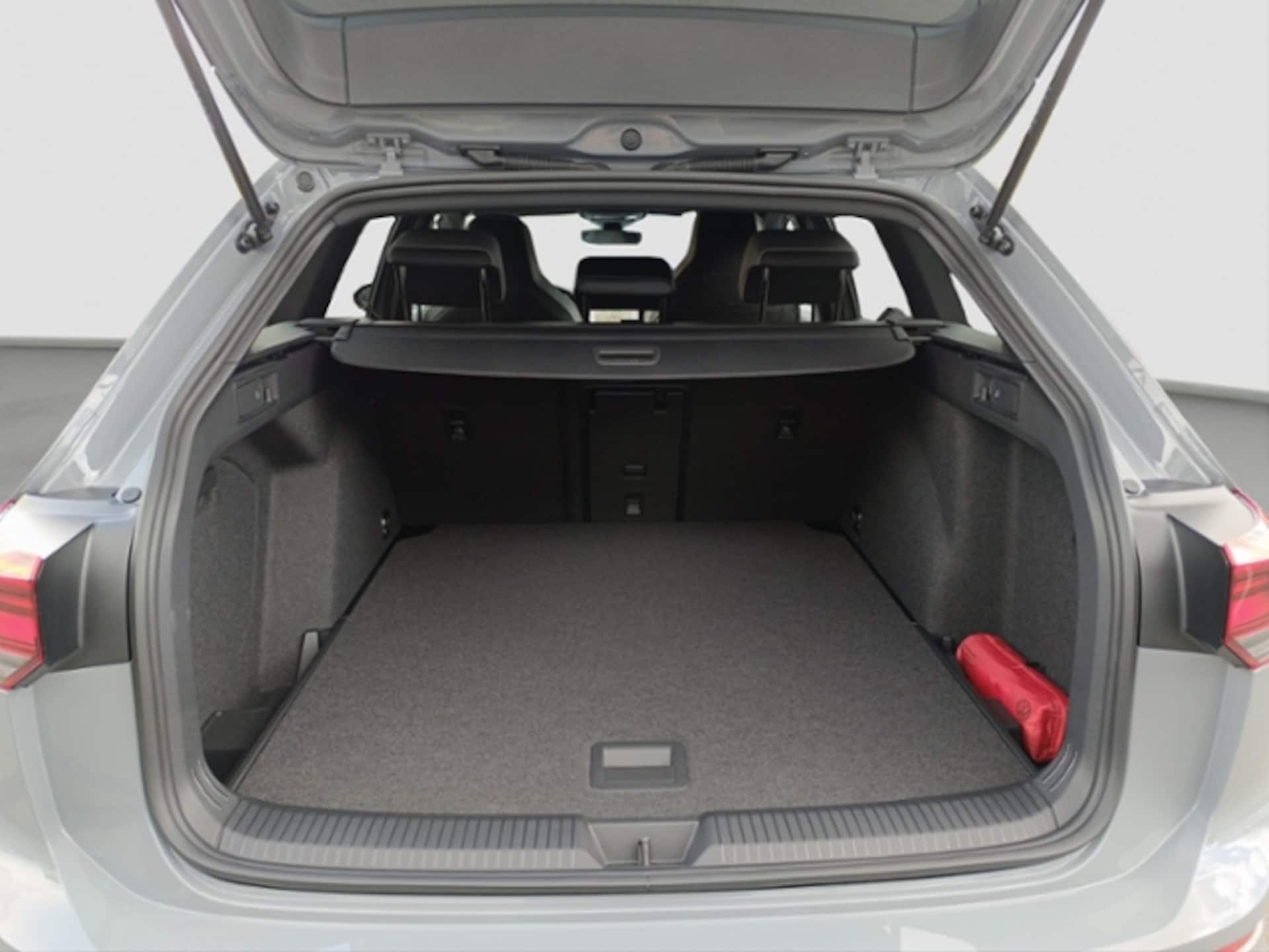 Volkswagen Golf Variant R-Line
