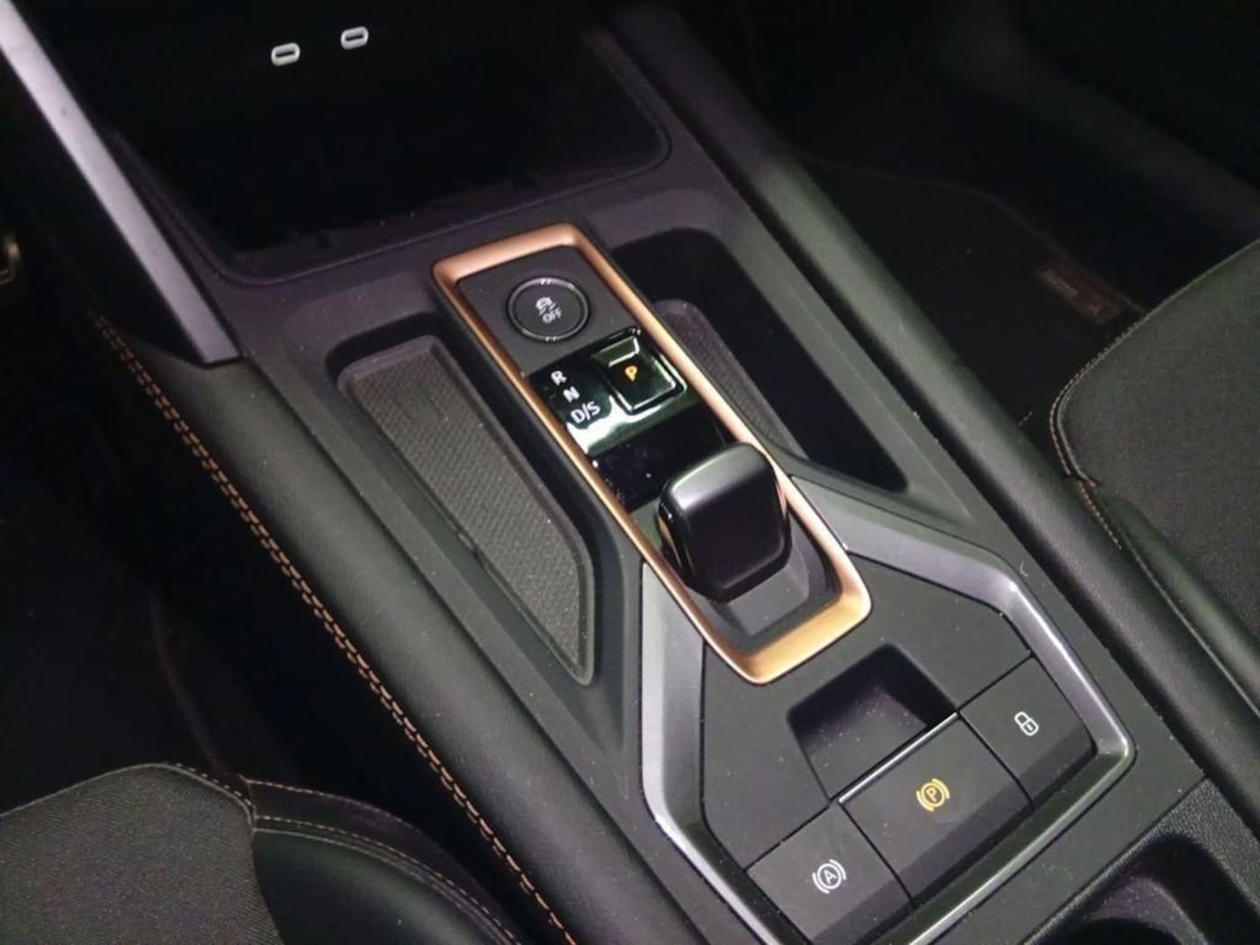 CUPRA Formentor 1.5 TSI e-Hybrid DSG 150 kW (204 CV) — photo 11