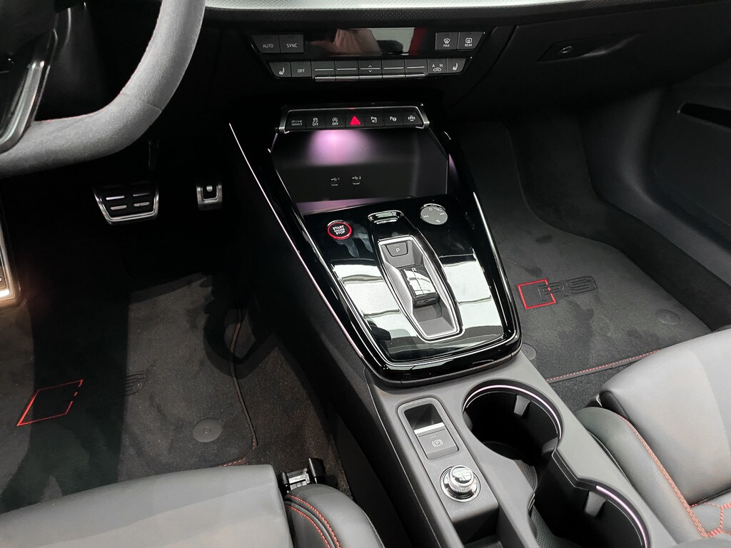 Image about Audi RS 3 Limousine TFSI quattro S tronic