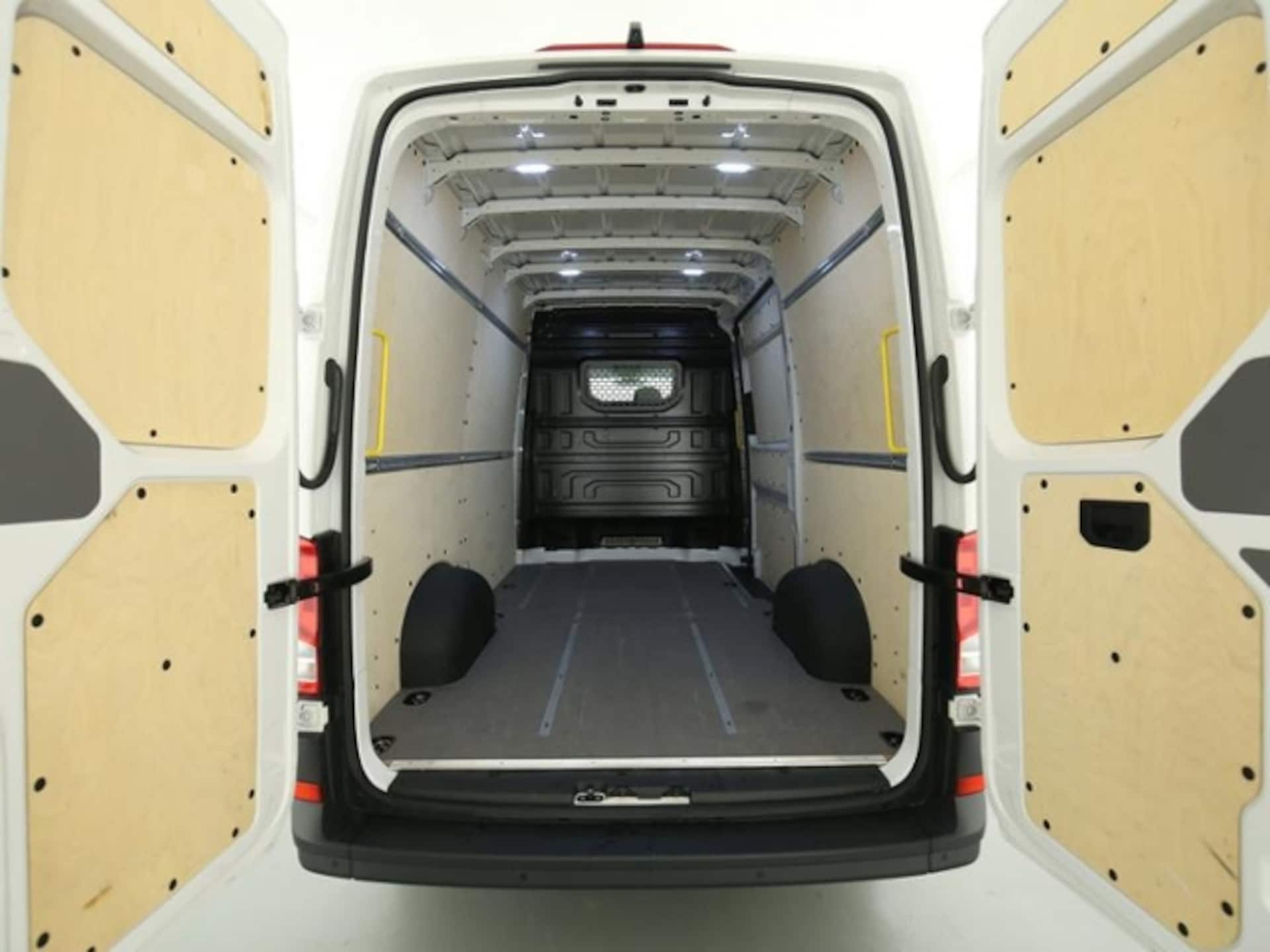 Volkswagen Crafter Kasten mittlerer Radstand