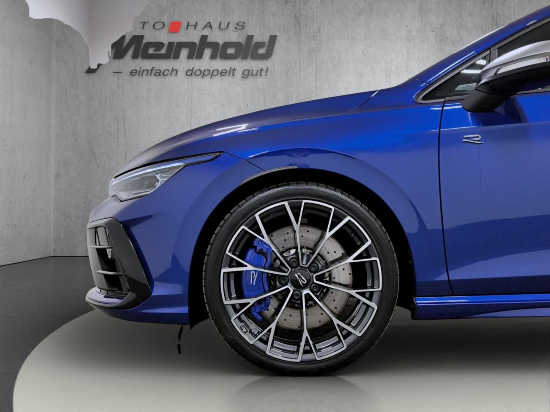 Volkswagen Golf Variant R