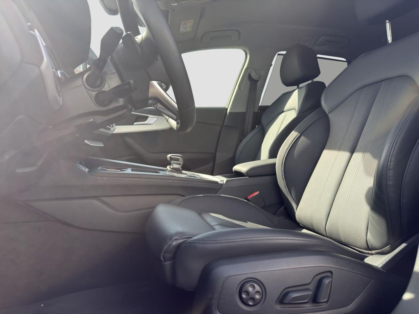 Bild über Audi A4 Avant advanced 35 TDI S tronic - für weitere Informationen kontaktieren Sie den Audi Partner