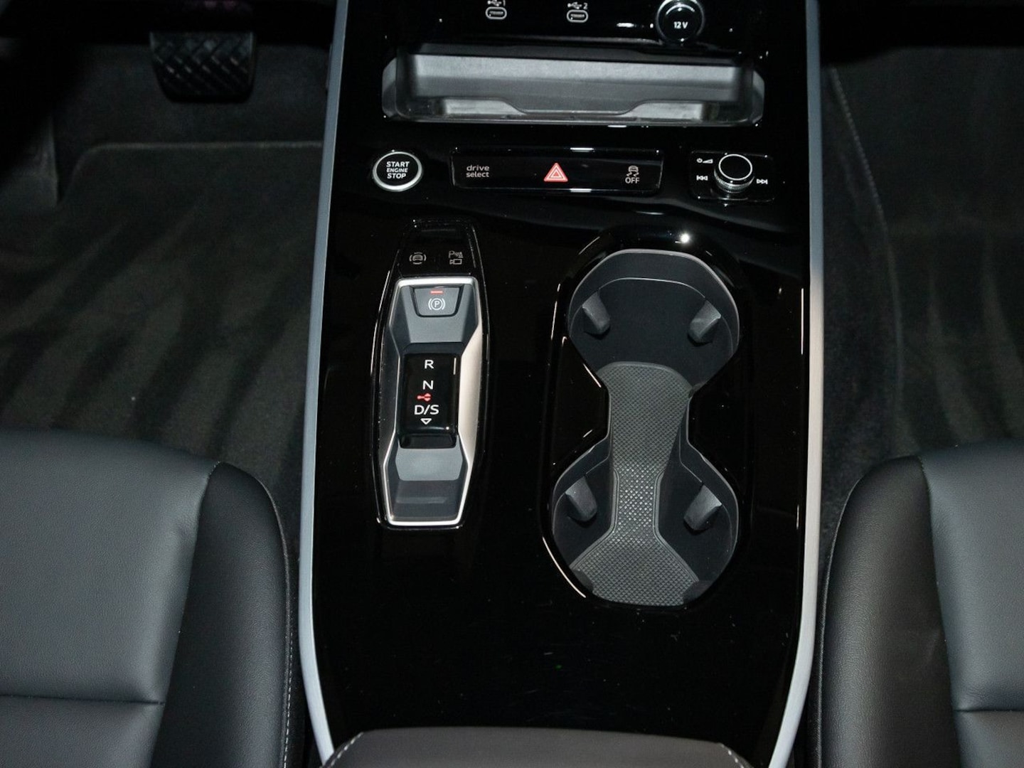 Bild über Audi A5 Avant TDI 150 kW S tronic - für weitere Informationen kontaktieren Sie den Audi Partner