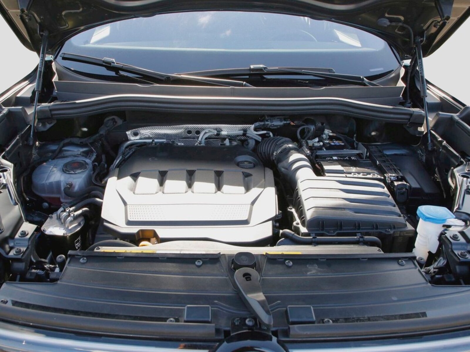 Volkswagen Tiguan – Bild 8