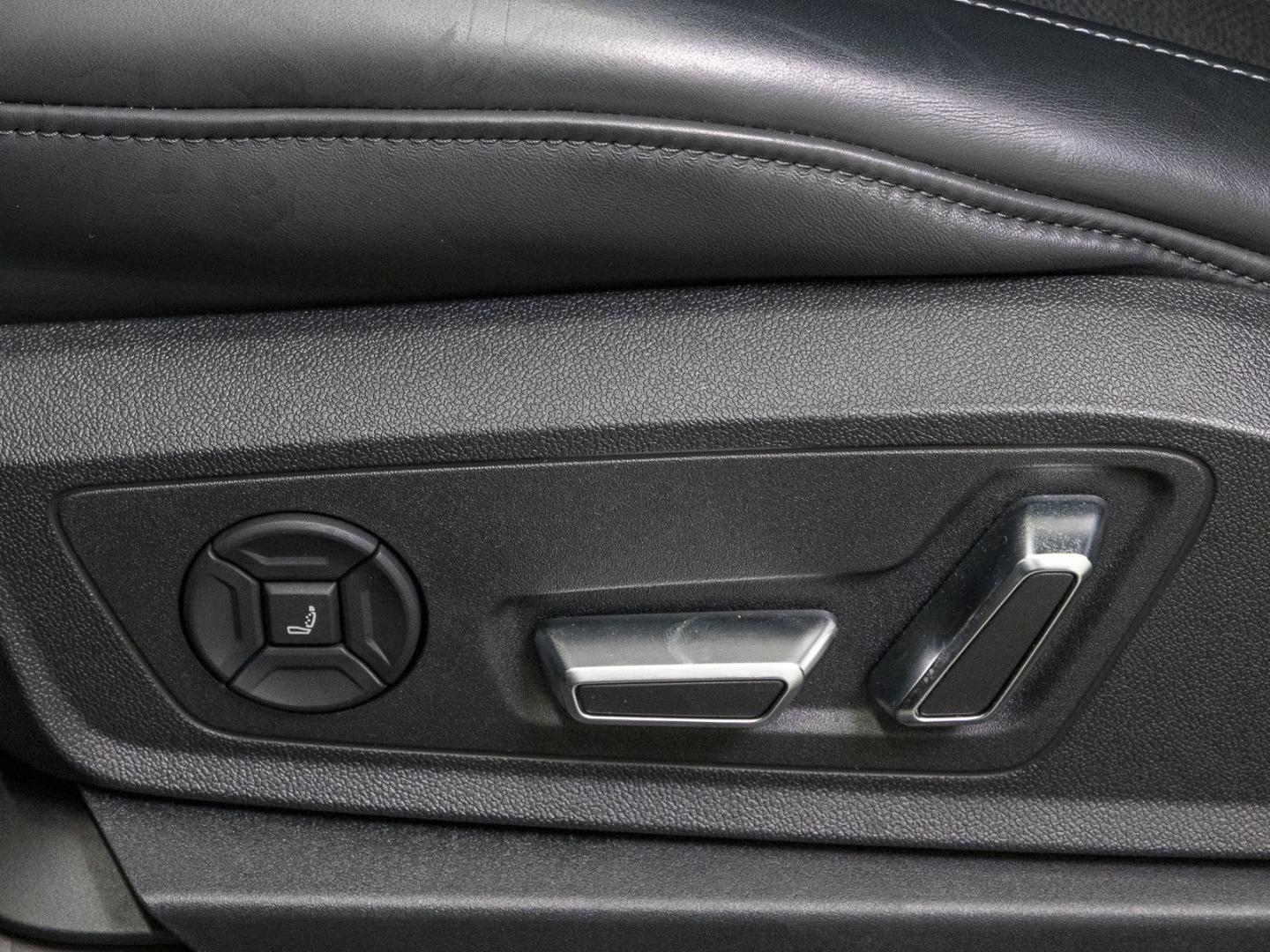 Image about Audi Q8 e-tron S line 55 e-tron quattro