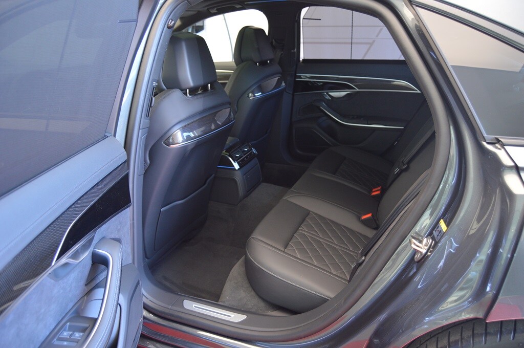 Bild som visar&nbsp;Audi A8 TFSI e&nbsp;A8 60 TFSI e quattro 462 hk tiptronic - för mer information kontakta din Audi Partner