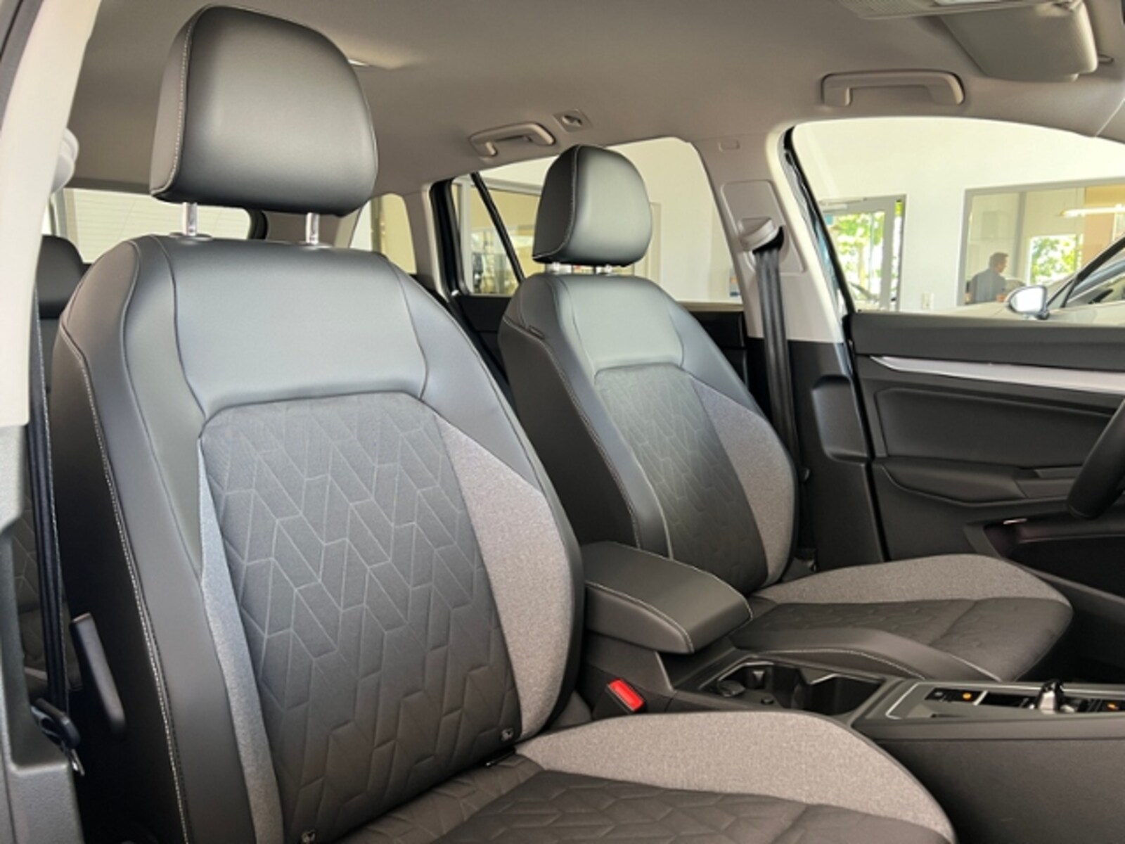 Volkswagen Golf Variant – Bild 8