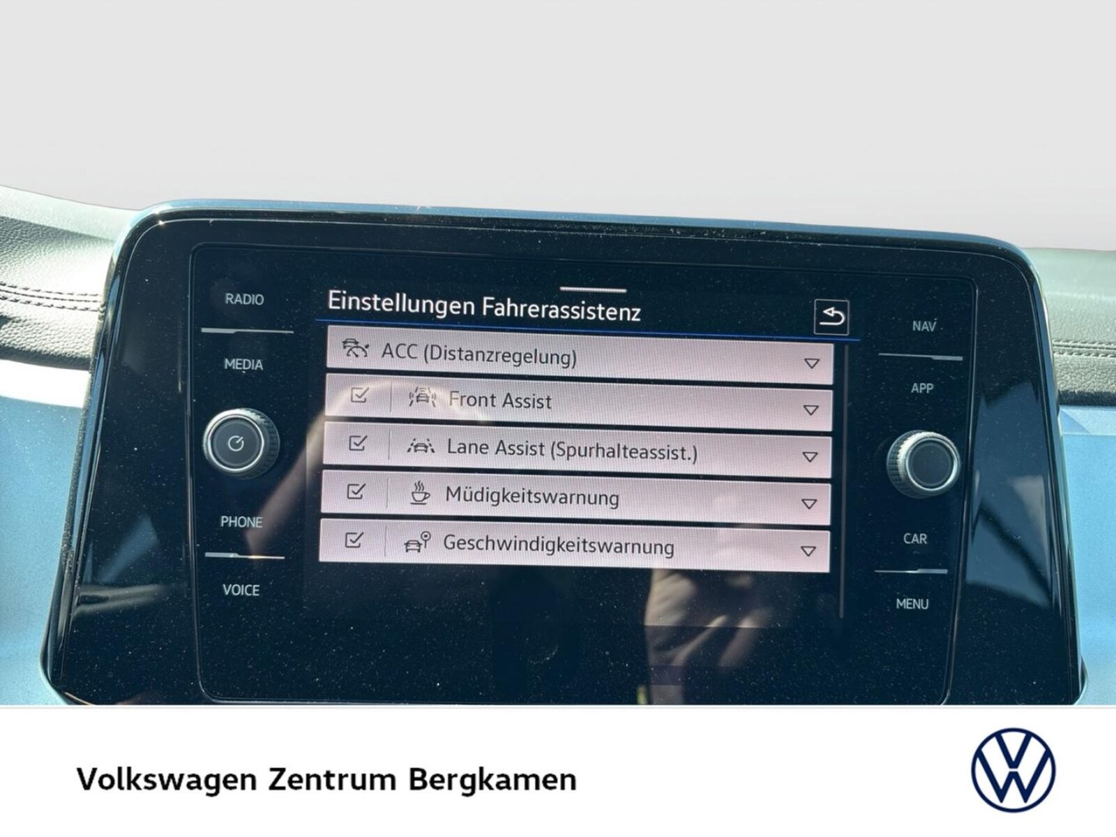 Volkswagen T-Roc – Bild 12
