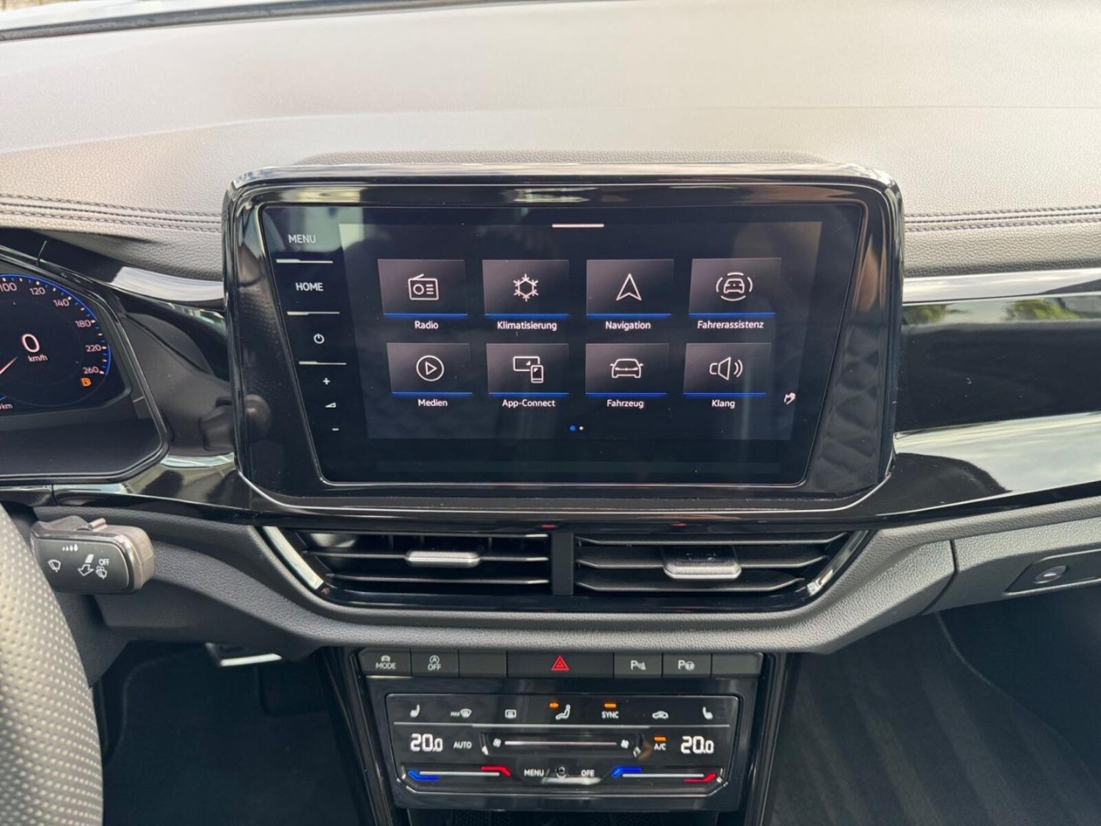 Volkswagen T-Roc Cabriolet – Bild 9