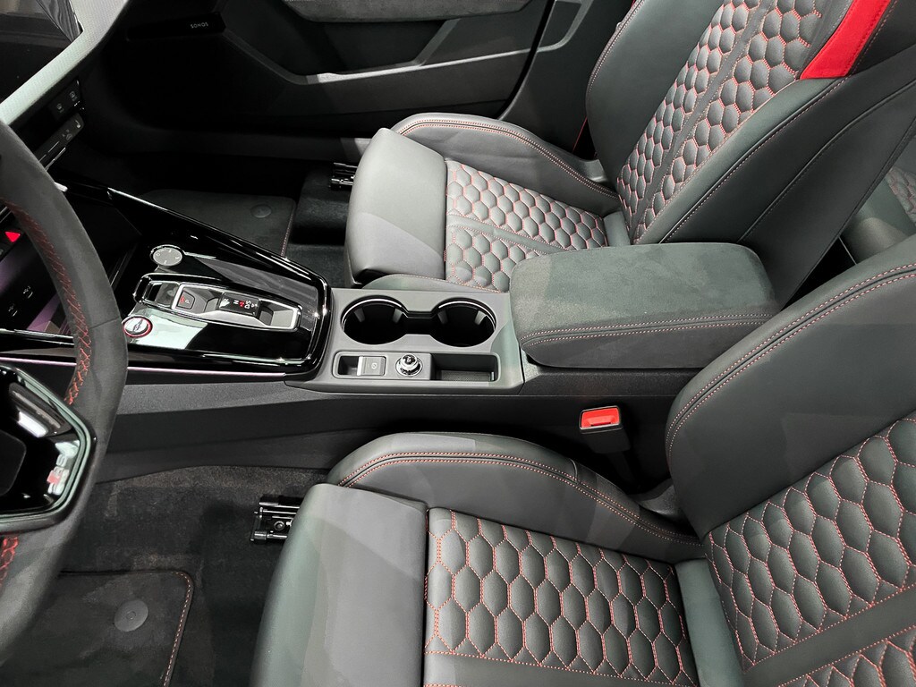 Image about Audi RS 3 Limousine TFSI quattro S tronic