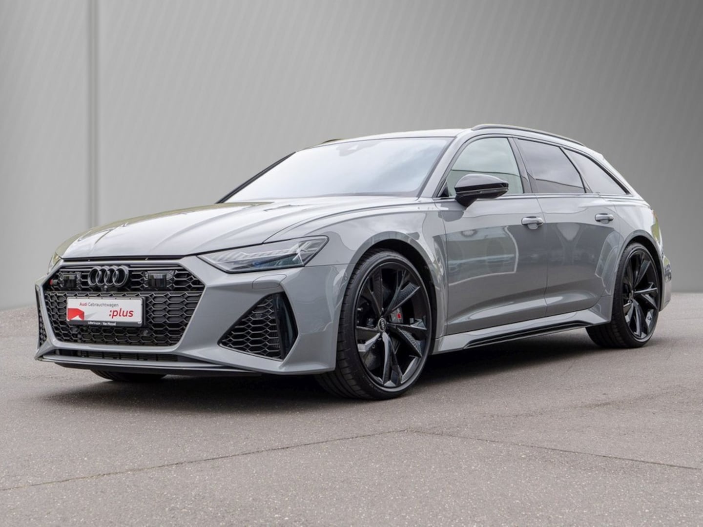 Bild über Audi RS 6 Avant TFSI quattro tiptronic - für weitere Informationen kontaktieren Sie den Audi Partner