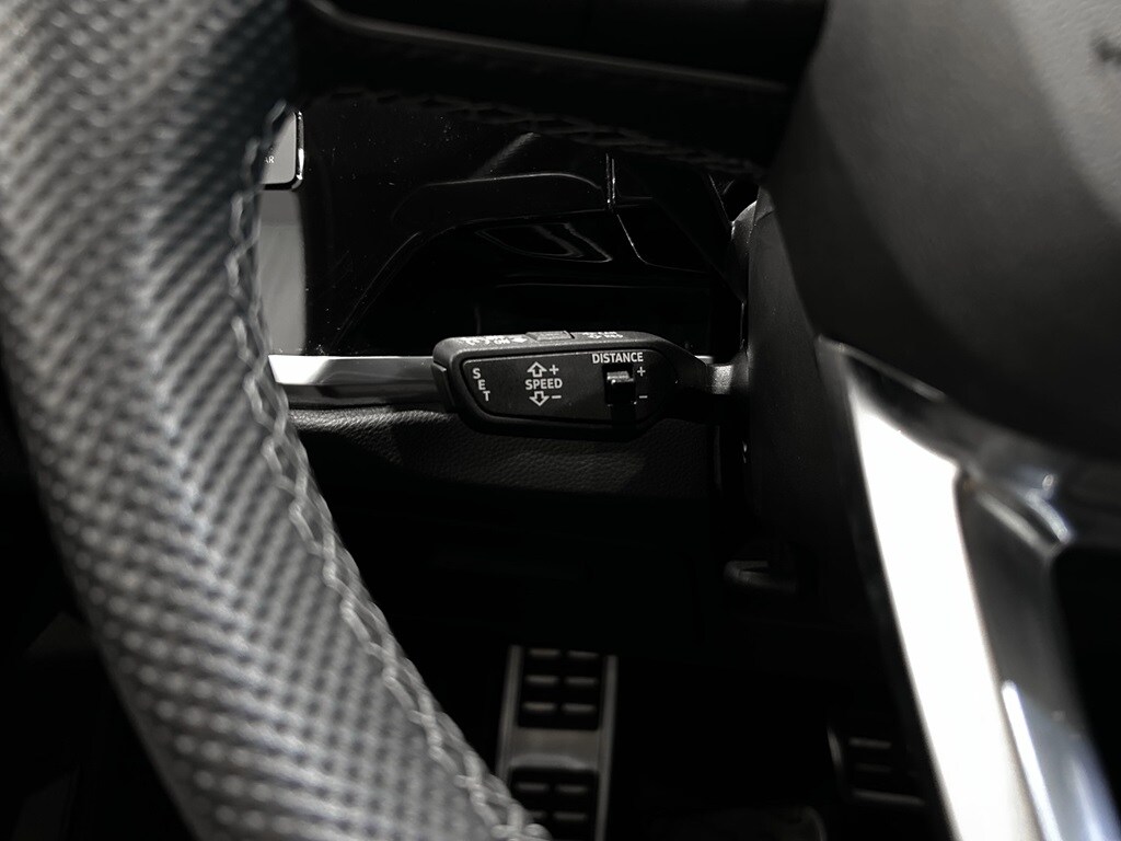 Bild som visar&nbsp;Audi Q3 TFSI e&nbsp;Q3 45 TFSI e S line 245 hk S tronic - för mer information kontakta din Audi Partner