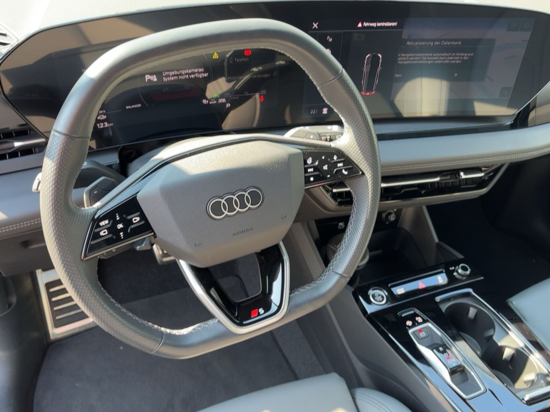 Audi Q6 SUV e-tron