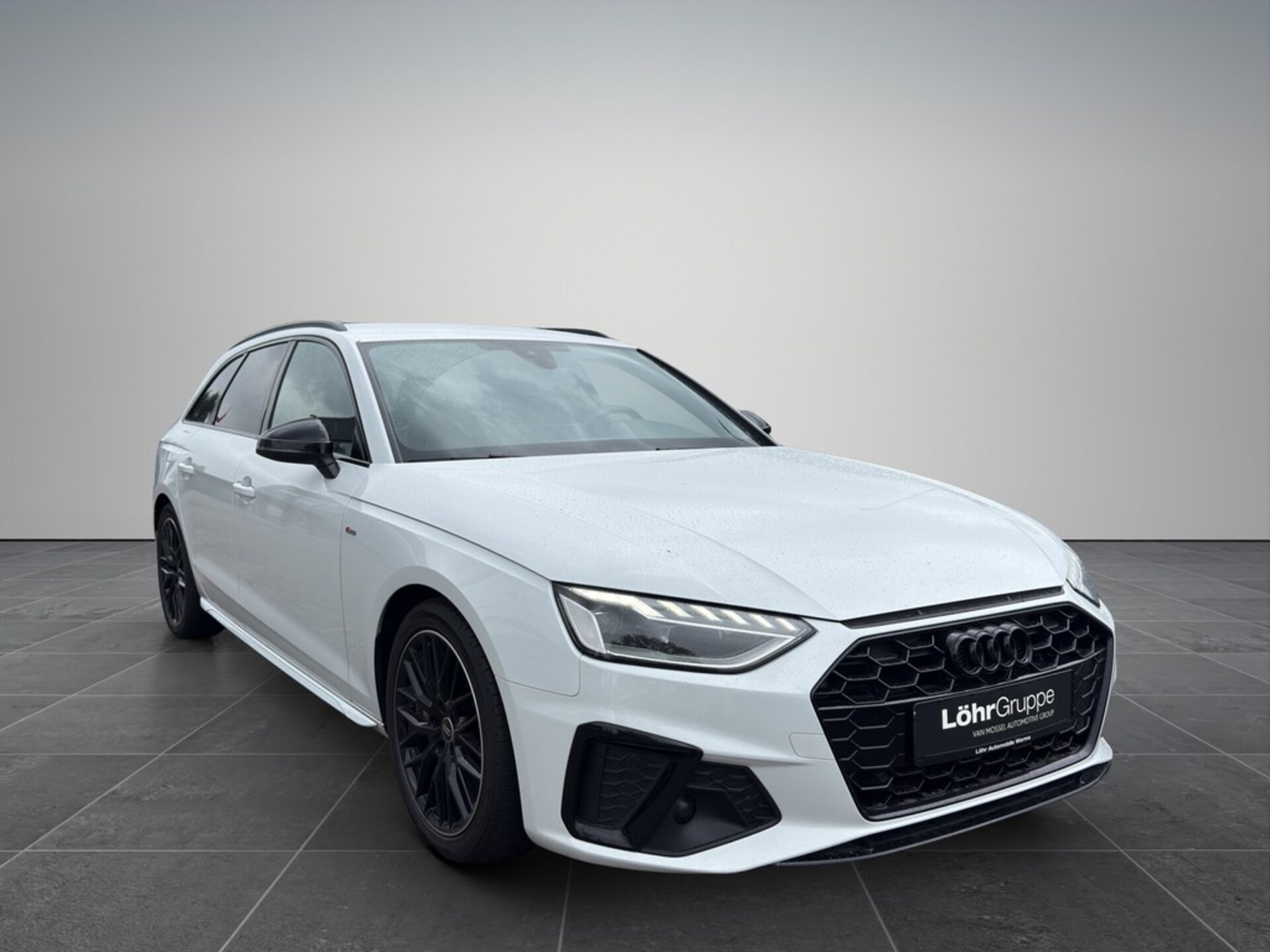 Audi A4 Avant S line