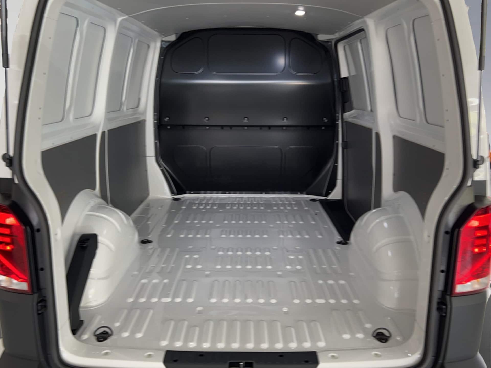 Volkswagen T6.1 Transporter Kasten kurzer Radstand