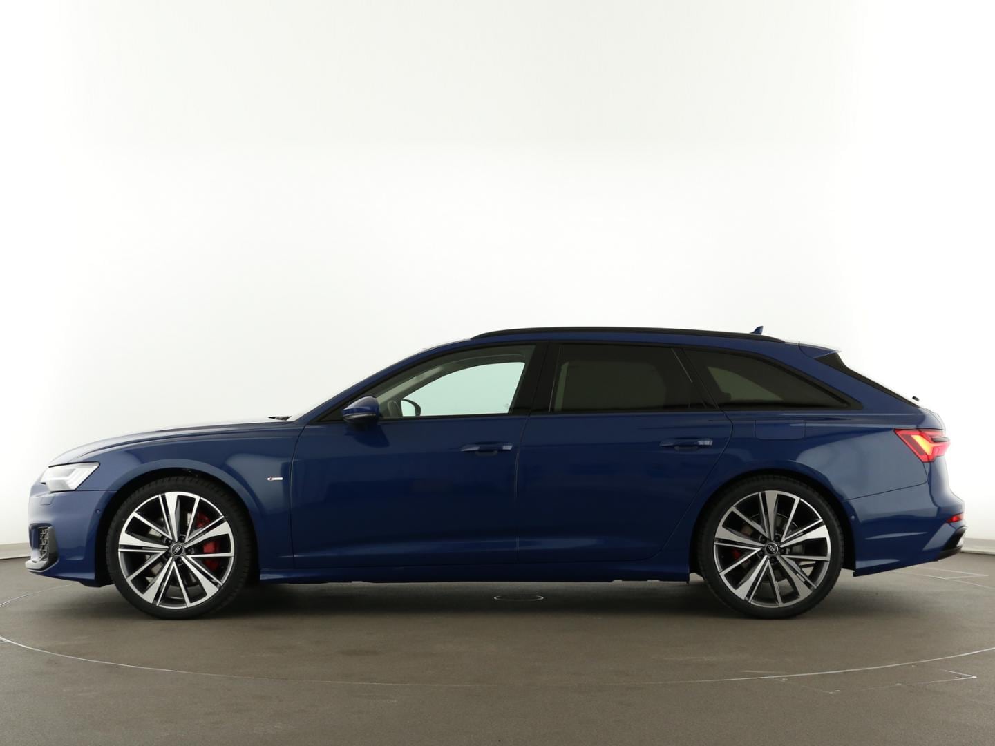 Bild über Audi A6 Avant TFSI e S line 55 TFSI e quattro S tronic - für weitere Informationen kontaktieren Sie den Audi Partner