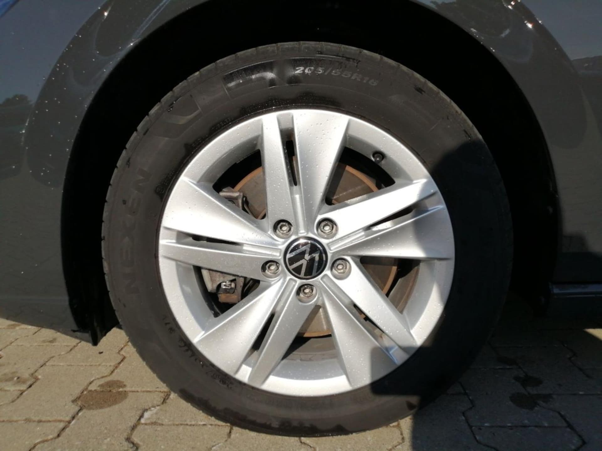 Volkswagen Golf Variant Life