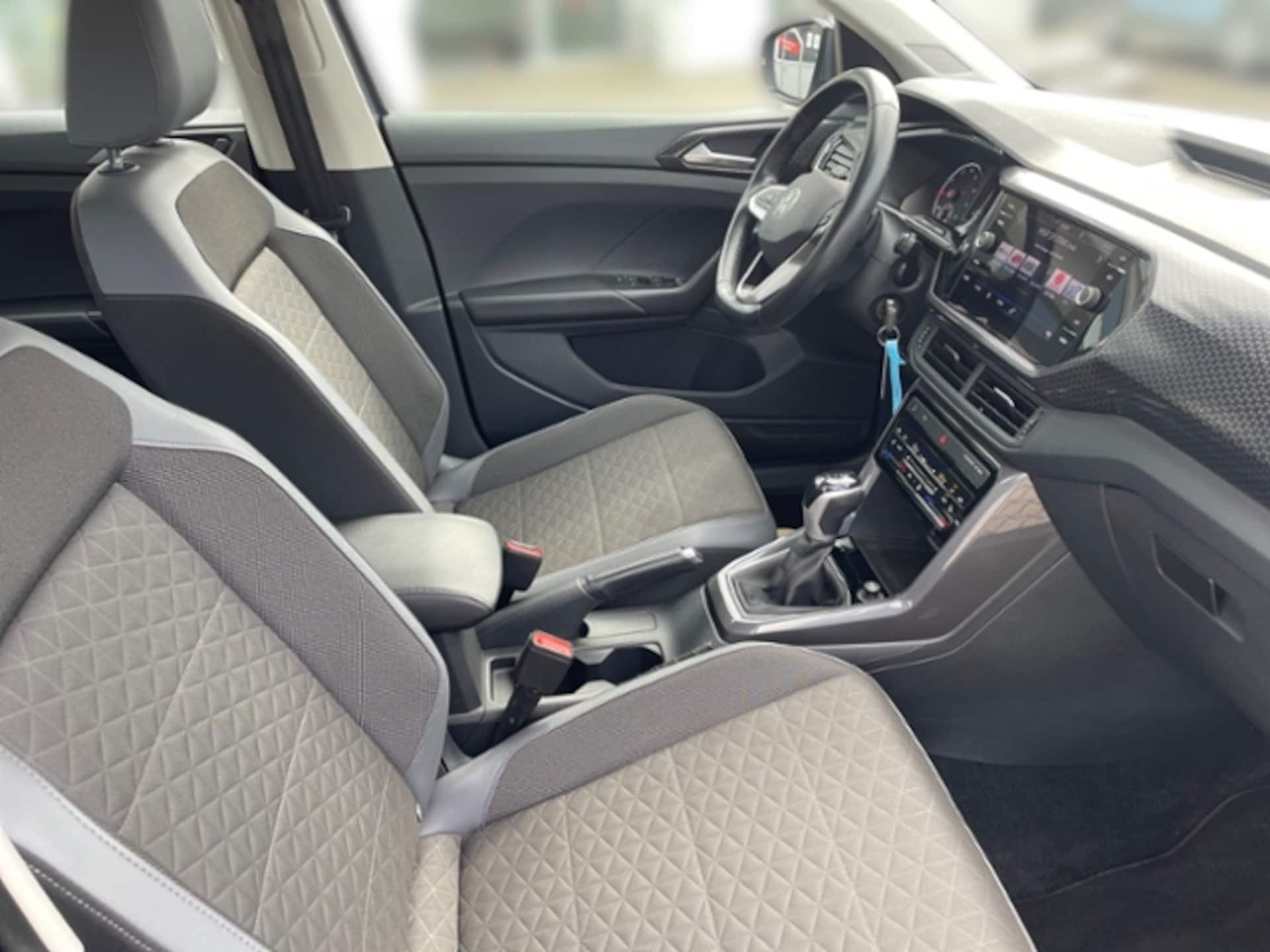 Volkswagen T-Cross Style