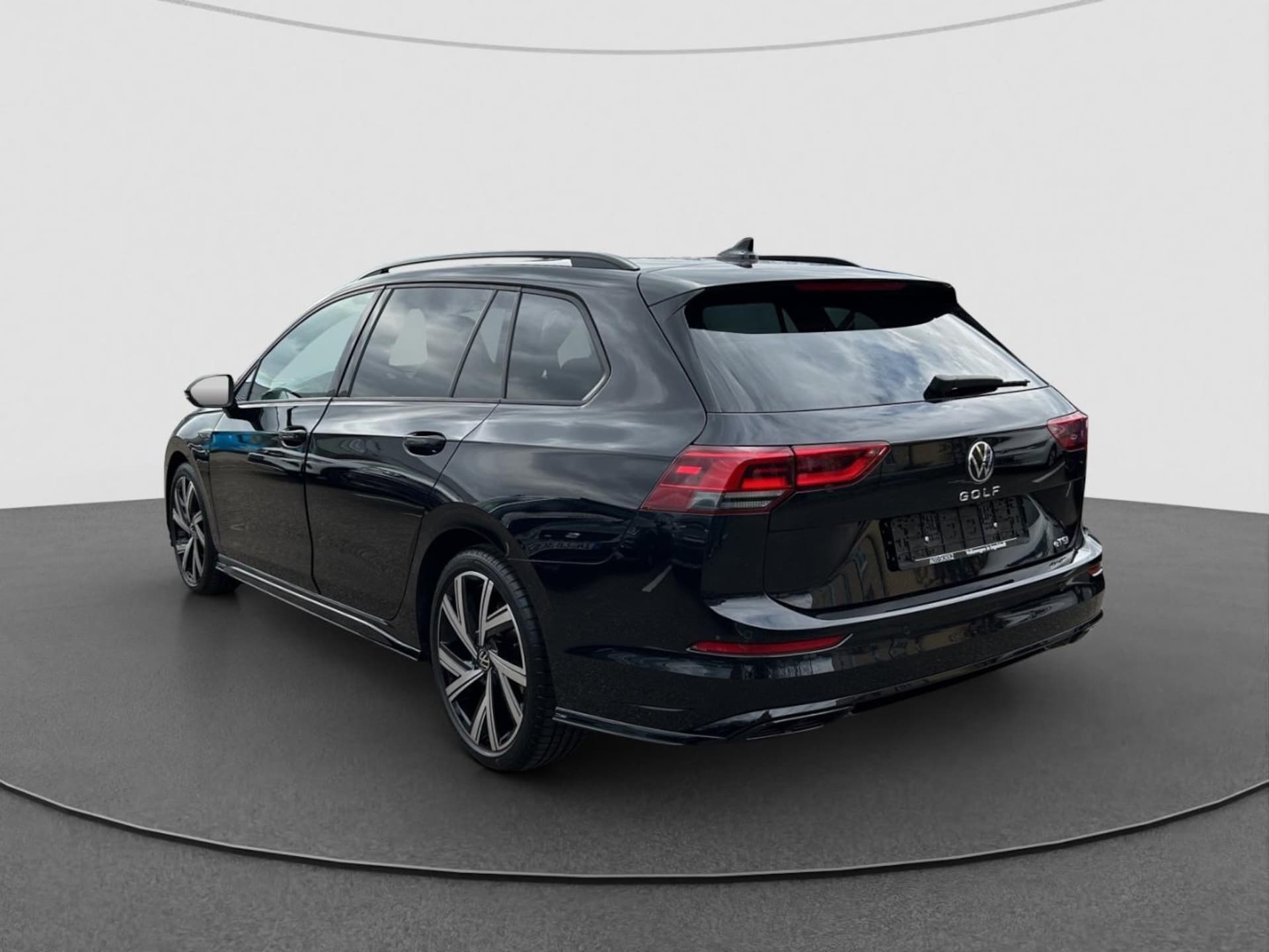 Volkswagen Golf Variant R-Line