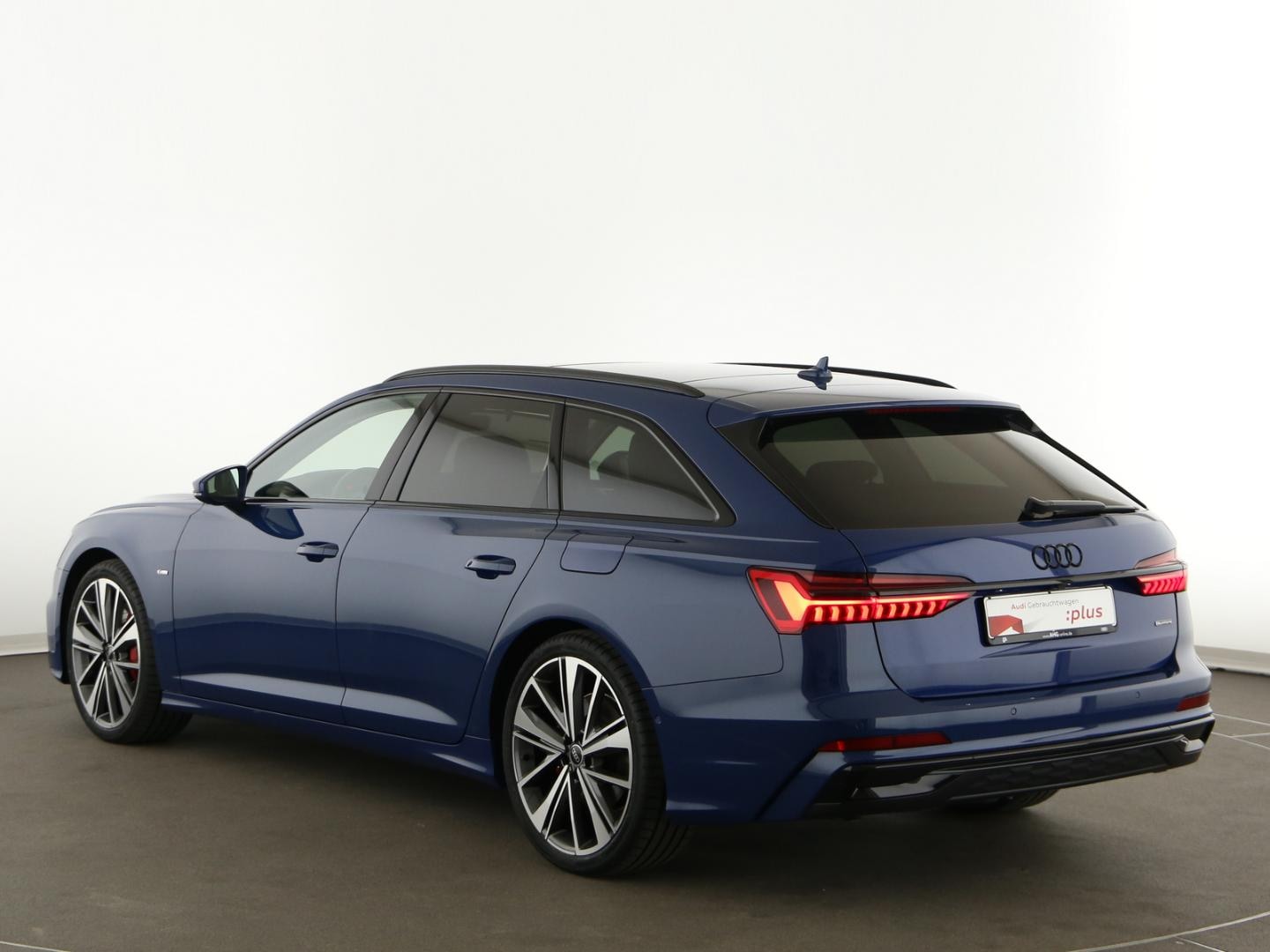 Bild über Audi A6 Avant TFSI e S line 55 TFSI e quattro S tronic - für weitere Informationen kontaktieren Sie den Audi Partner