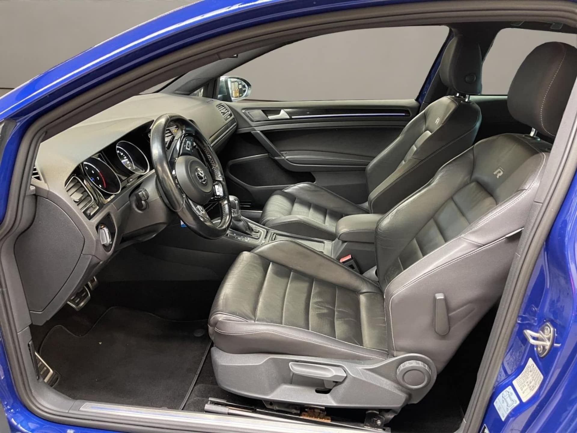 Volkswagen Golf R