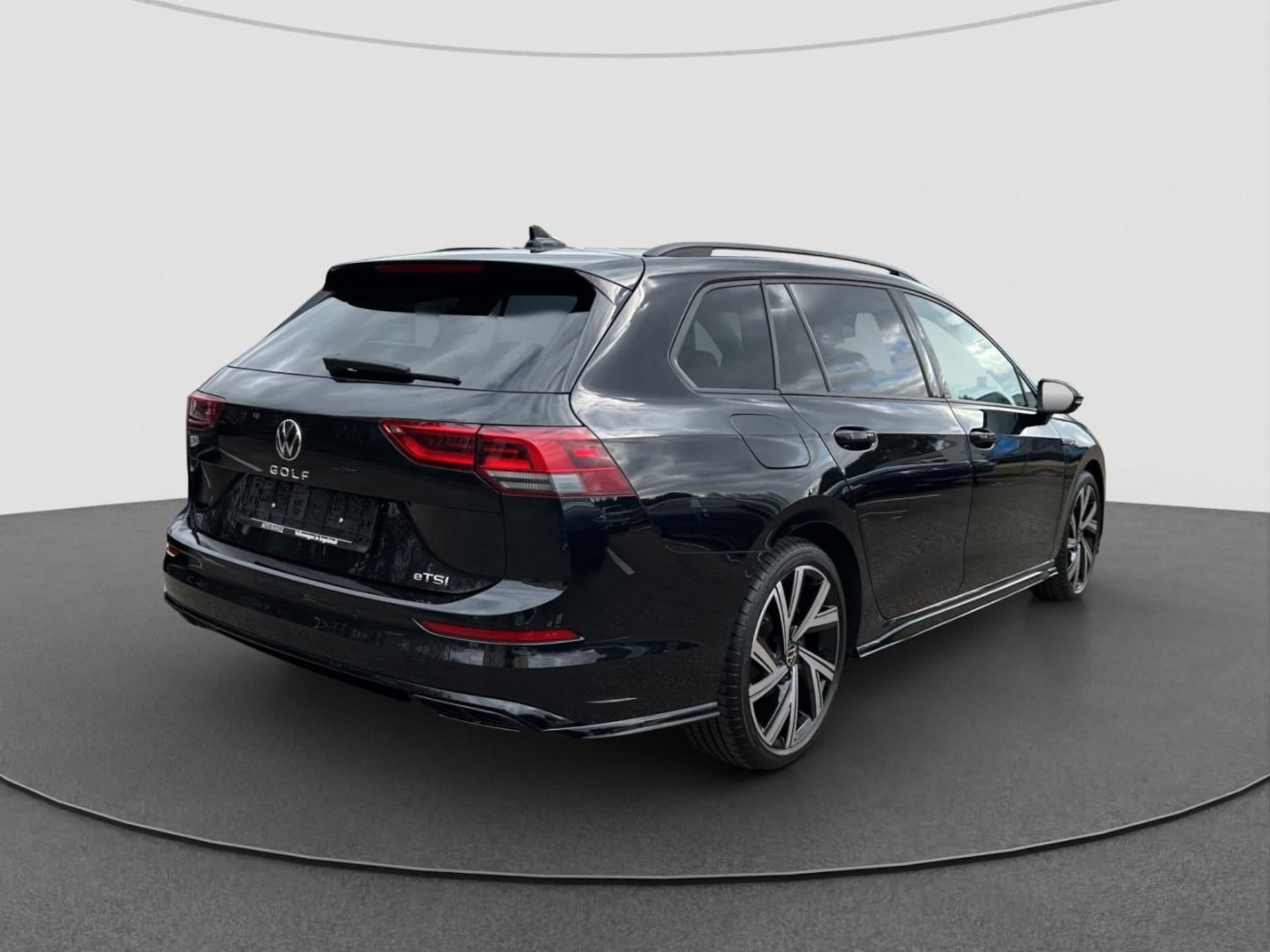 Volkswagen Golf Variant R-Line