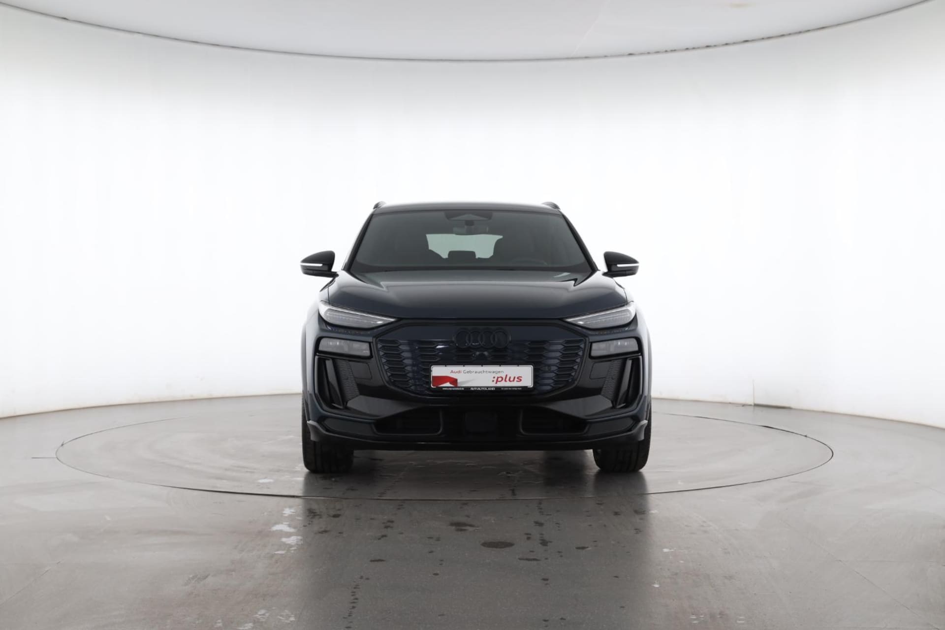 Audi Q6 SUV e-tron