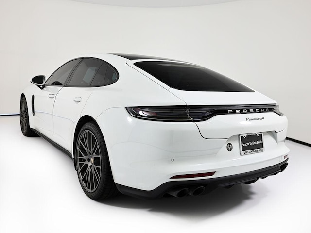 2022 Porsche Panamera