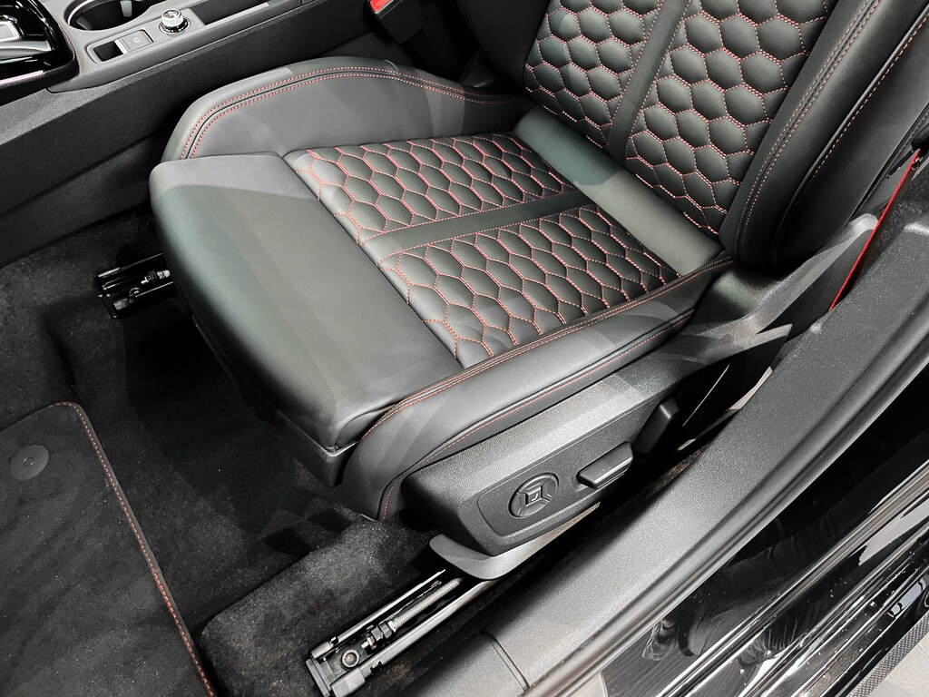 Image about Audi RS 3 Limousine TFSI quattro S tronic