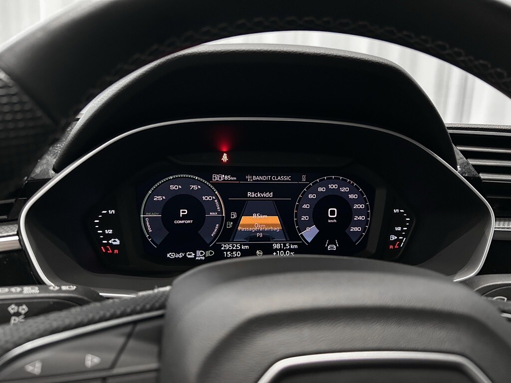 Bild som visar&nbsp;Audi Q3 TFSI e&nbsp;Q3 45 TFSI e S line 245 hk S tronic - för mer information kontakta din Audi Partner