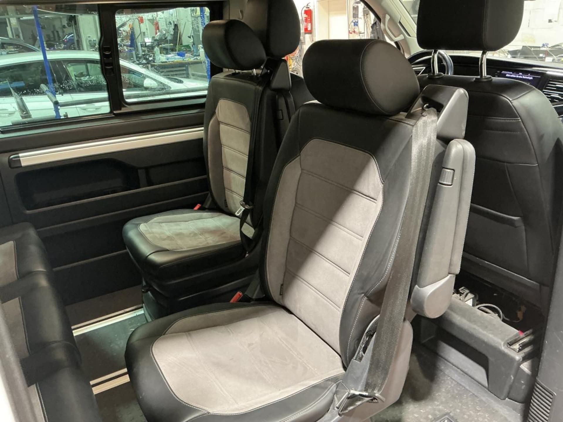 Volkswagen T6.1 California Beach