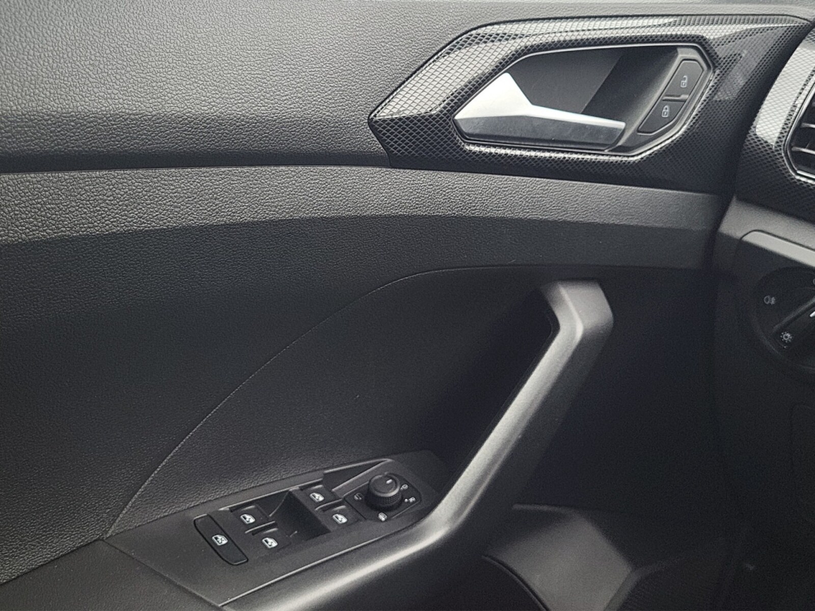 Volkswagen T-Cross – Bild 17