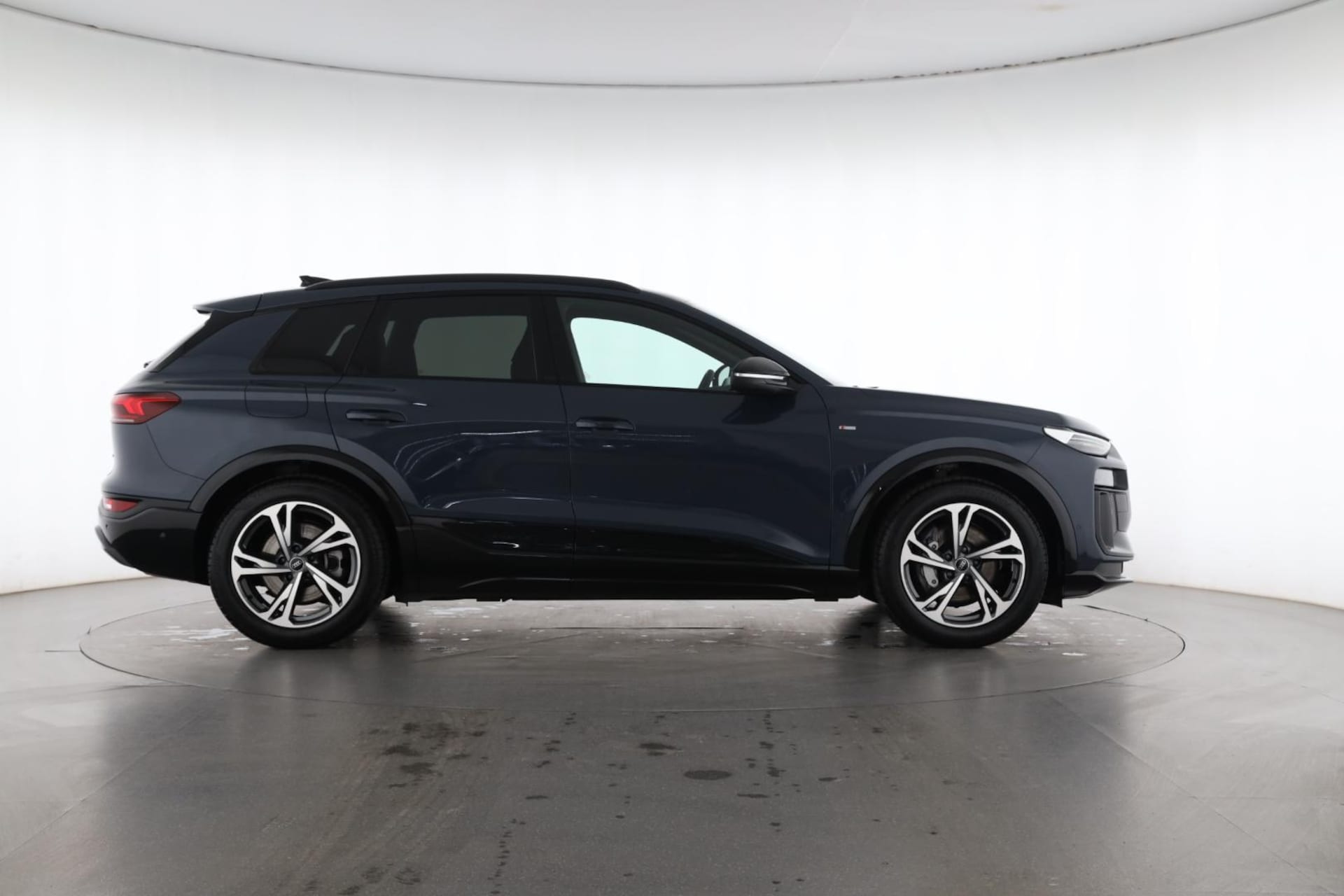Audi Q6 SUV e-tron
