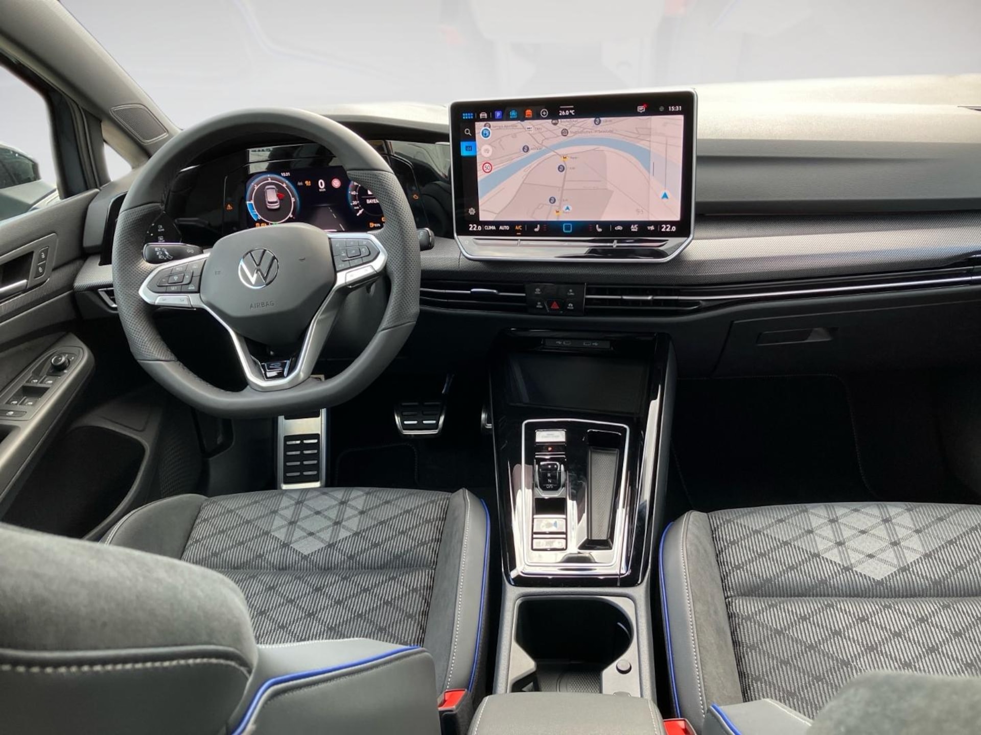 Volkswagen Golf R-Line