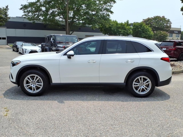 2023 Mercedes-Benz GLC 300