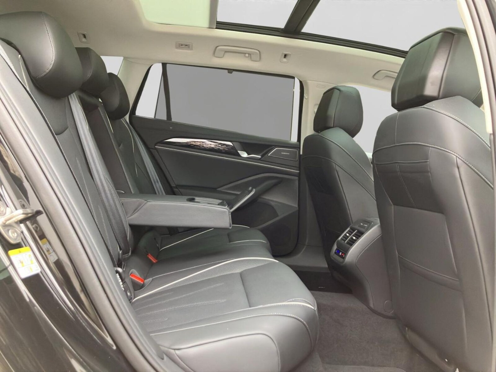 Volkswagen Passat – Bild 6