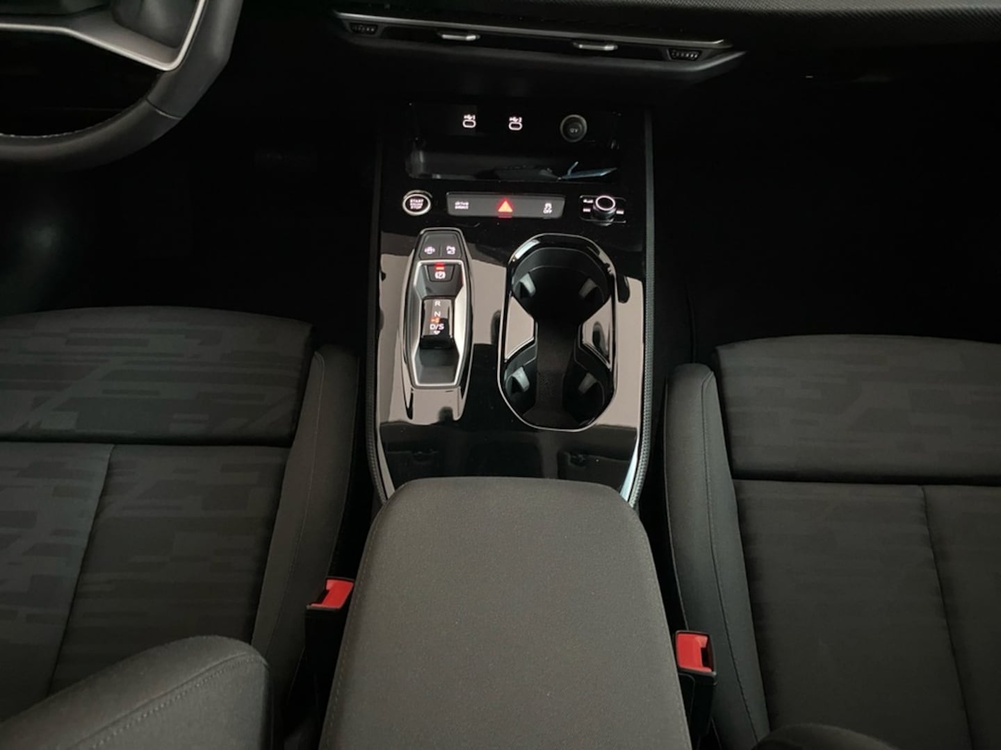 Bild über Audi A5 Avant TDI quattro 150 kW S tronic - für weitere Informationen kontaktieren Sie den Audi Partner