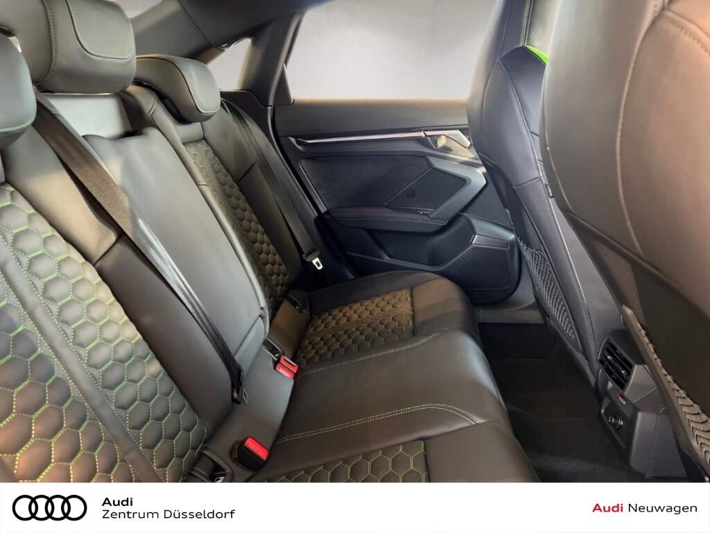 Image about Audi RS 3 Limousine TFSI quattro S tronic