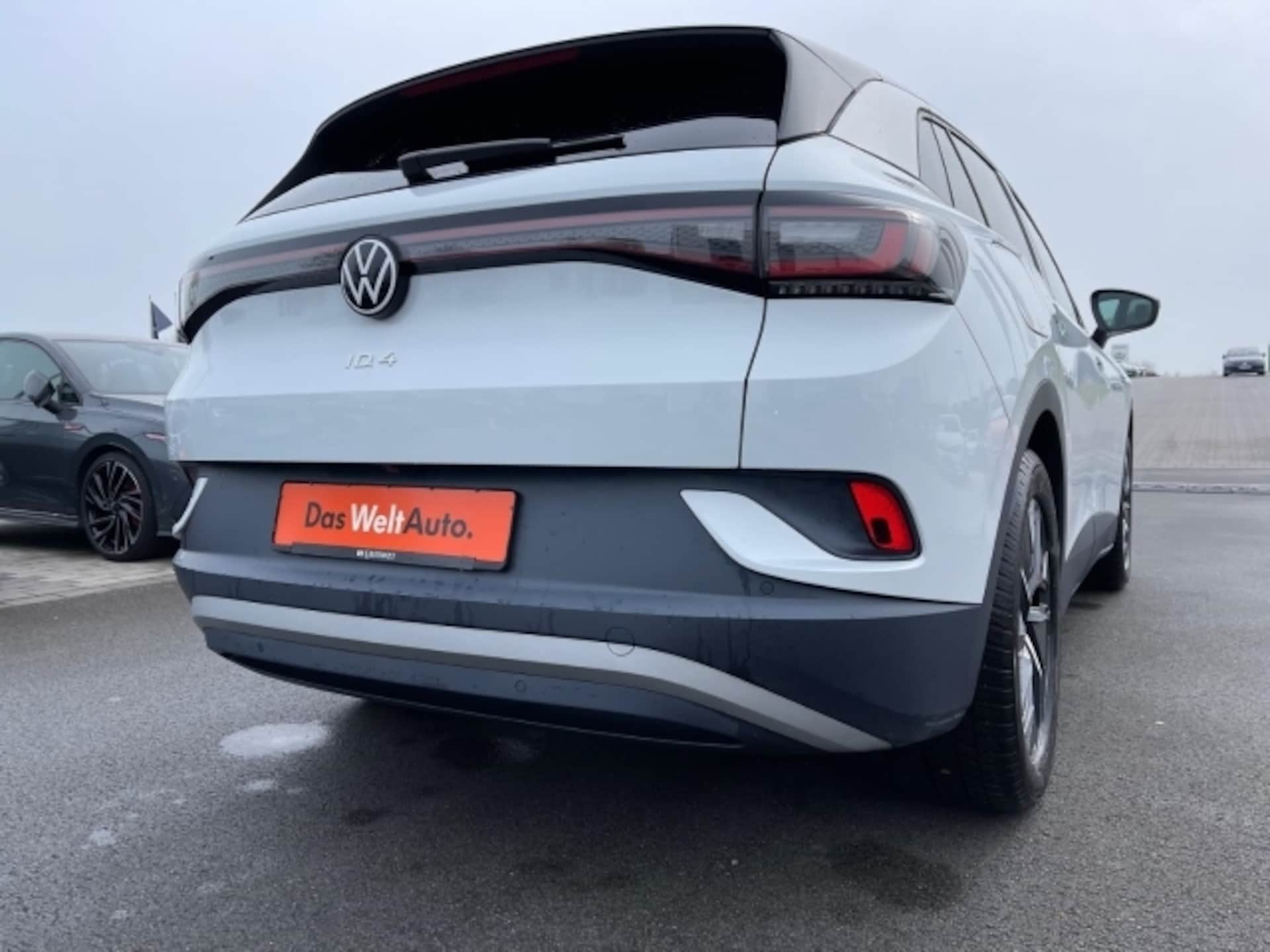 Volkswagen ID.4 1st