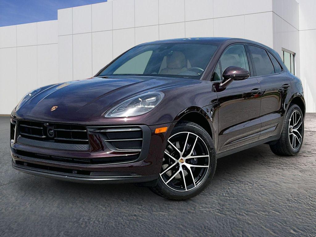 2025 Porsche Macan -'s photo